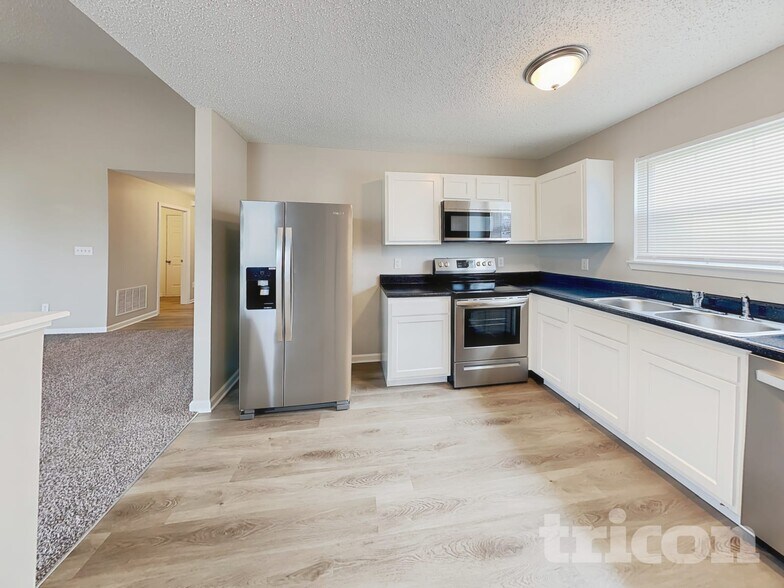 Building Photo - 1602 Cold Spring Dr