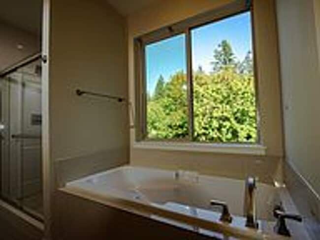 Building Photo - Charming Custom Camas Home in Gated Community