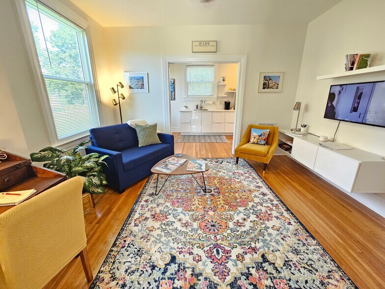 Building Photo - 3541 Fort Ave