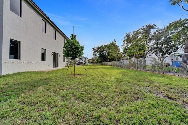 Building Photo - 13145 Addilyn Ct