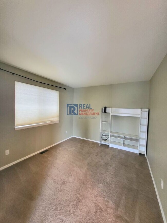 Building Photo - 8408 Blackgum St