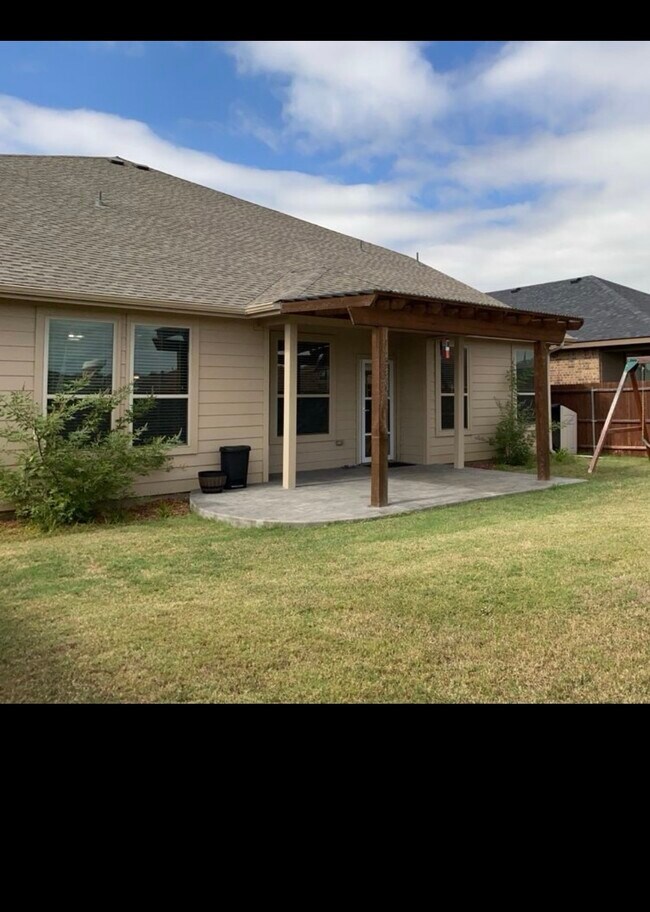 Building Photo - 10312 Lastrup Dr
