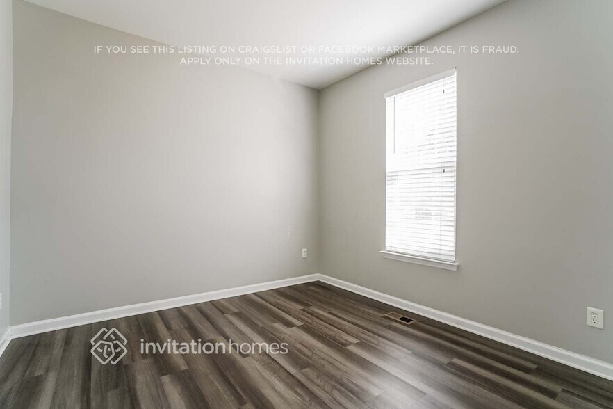 Building Photo - 200 Gooseberry Dr