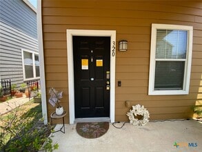 Building Photo - 320 Trestle Tree