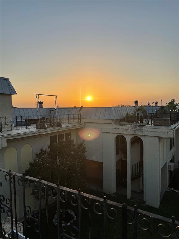 Building Photo - 5804 Circulo Dr