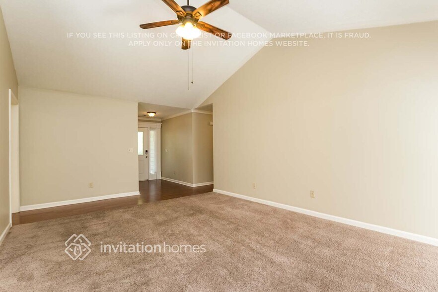 Building Photo - 650 Trellis Pond Ct