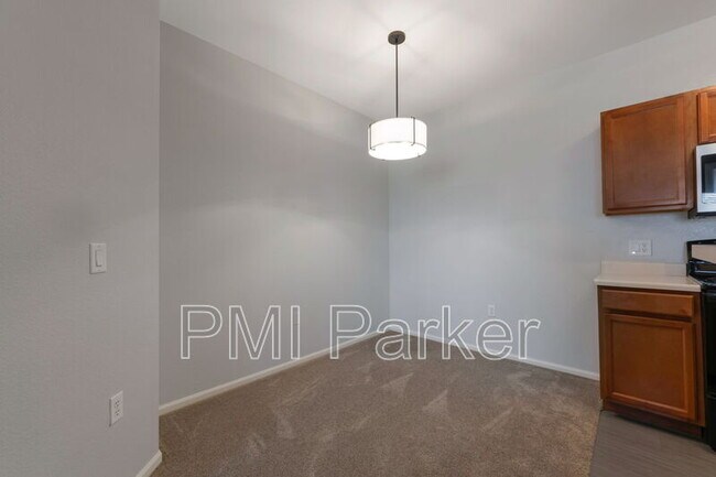 Building Photo - 10805 S Twenty Mile Rd