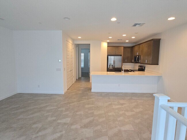 Building Photo - Newly built 3bed 2 bath townhome in mesa