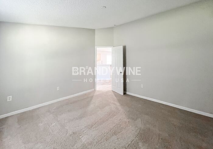 Building Photo - 4396 Marsh Hawk Dr S