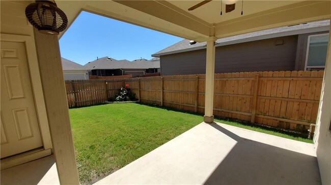 Building Photo - 524 Palmilla St