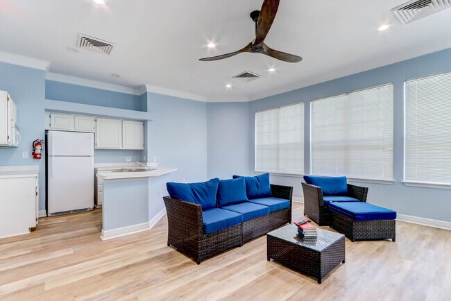 Building Photo - 170 Veracruz Dr