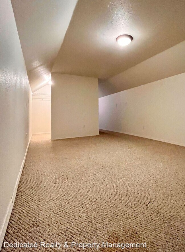 Building Photo - 2 br, 1 bath House - 261 Wilcox Rd.