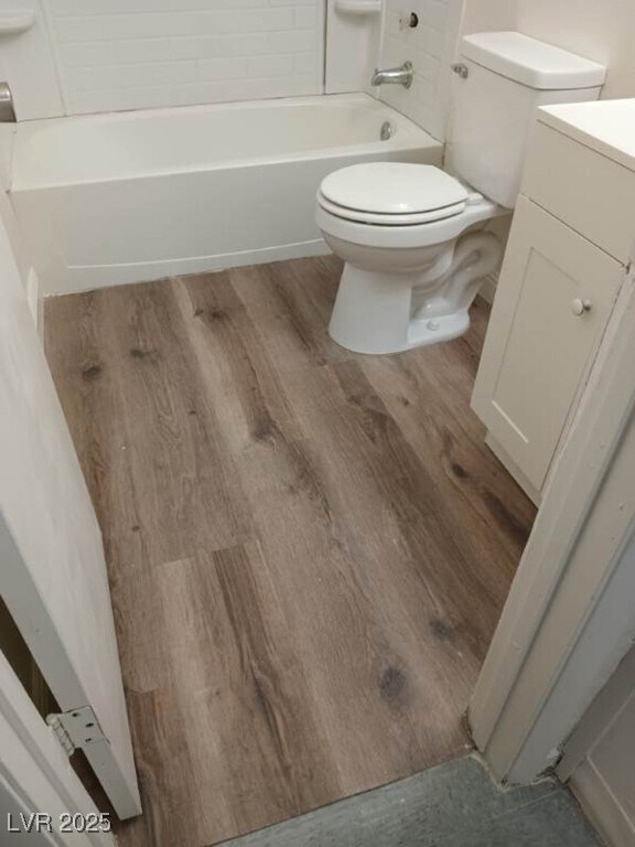 Building Photo - 1400 E Mesquite Ave