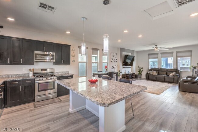 Building Photo - 8086 Misty Canyon Ave