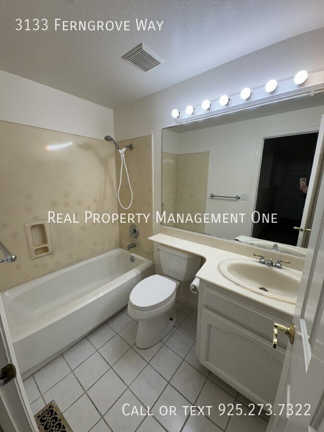 Building Photo - 3133 Ferngrove Way