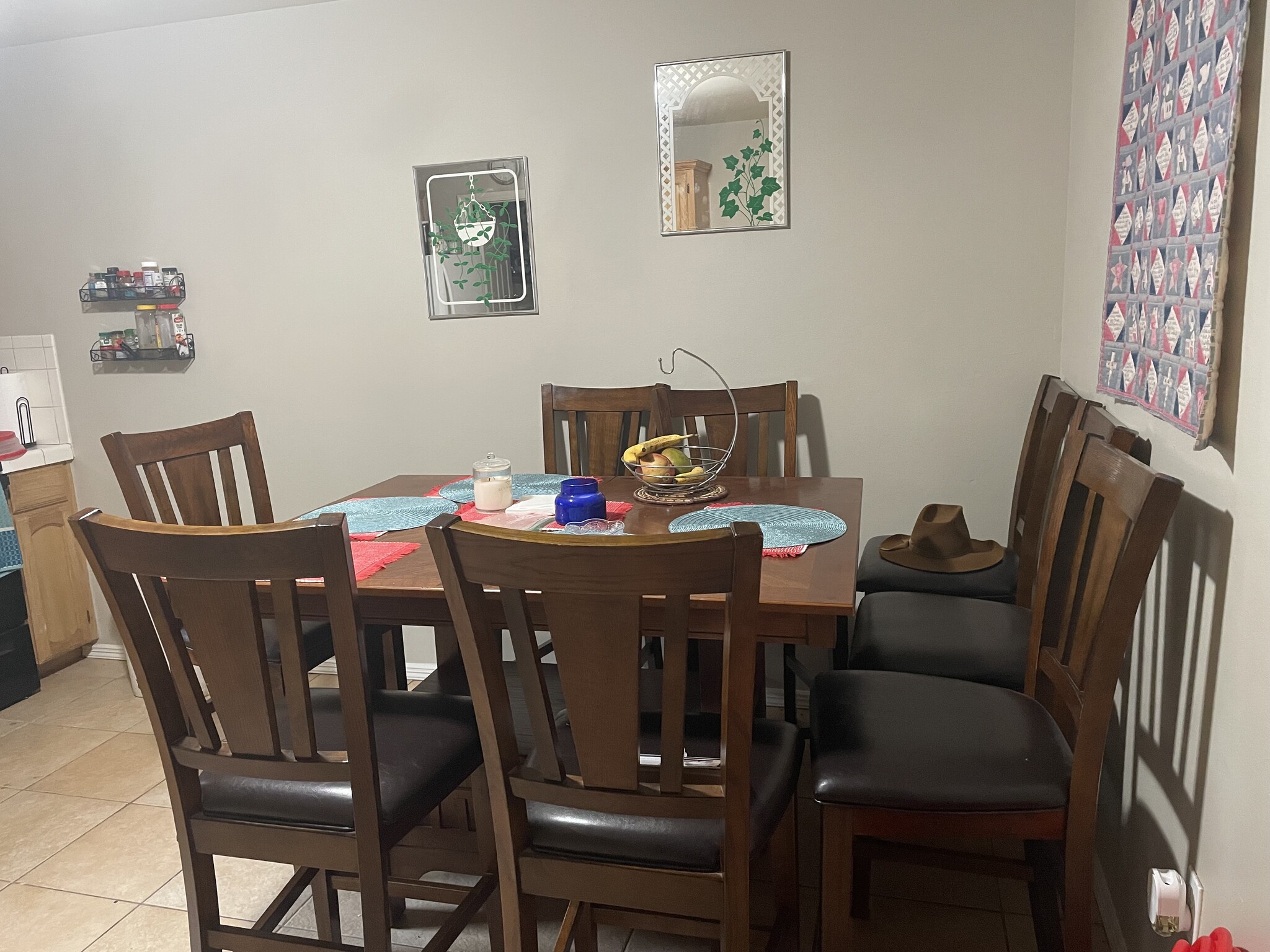 Kitchen table with 8 chairs - 2607 Ringold Cir