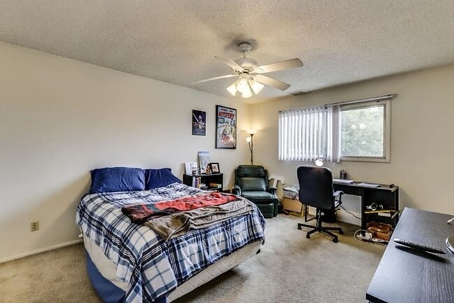 Building Photo - 5-Bed 3.5 Bath Tempe Home with Private Pool & Prime ASU Proximity