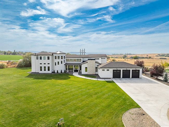Building Photo - 12401 Rivendell Ct