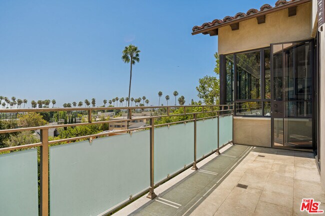 Building Photo - 7801 Hillside Ave