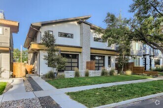 Building Photo - Modern 4-Bedroom Home with Designer Finish...