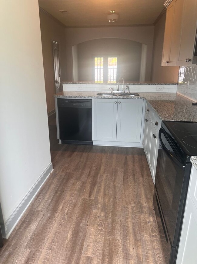 Building Photo - 721 Buddy Ct