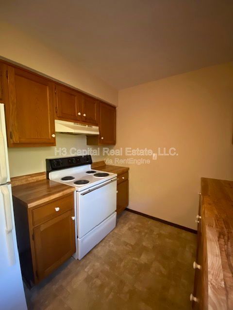 Building Photo - 901 2nd St