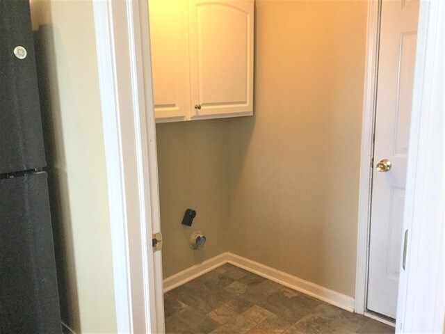 Building Photo - 1362 Blue Ridge Ln