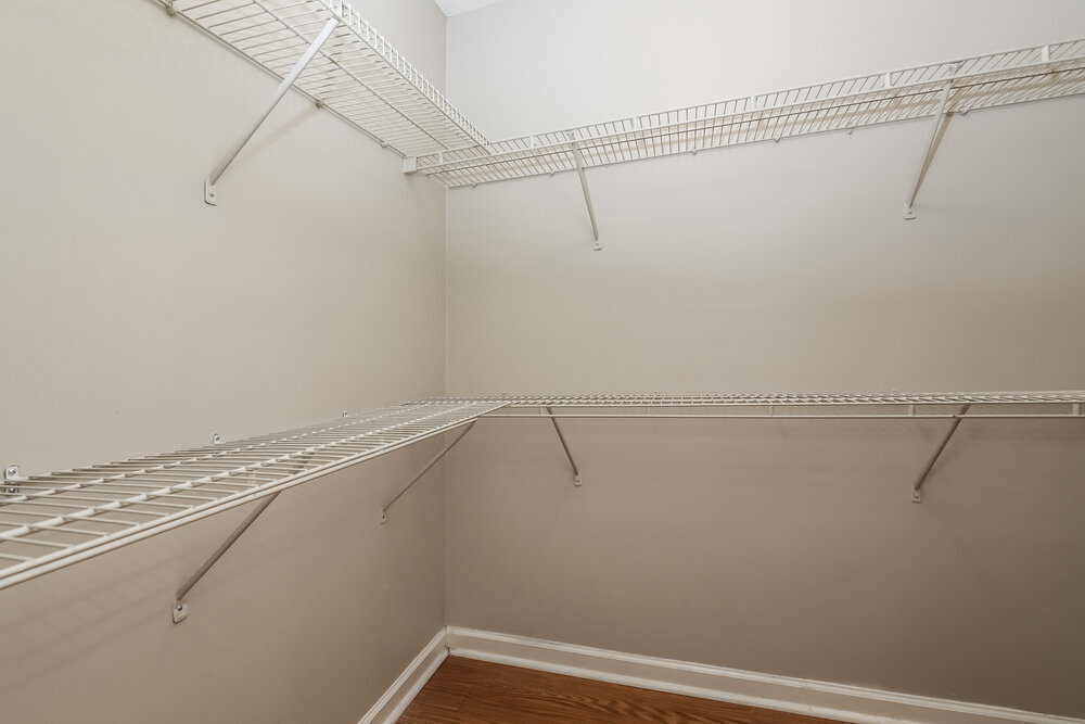 Building Photo - 11081 Knotty Pine Pl