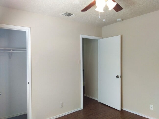 Building Photo - 4138 Mystic Sunrise Dr