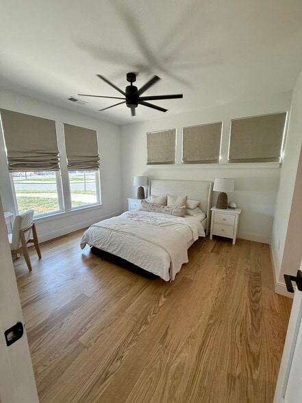 Secondary Bedroom - 130 Rail Crossing Ln