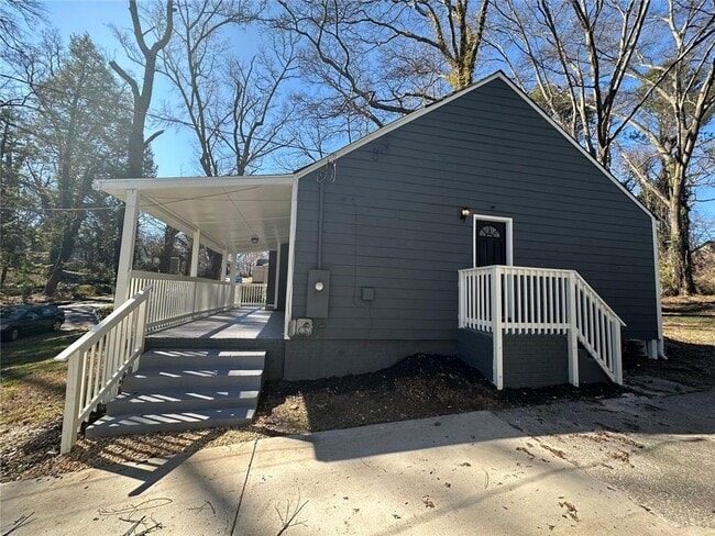 Building Photo - 1457 Richland Rd SW