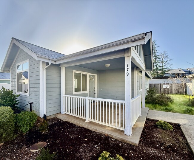Building Photo - 179 Highlands Ct
