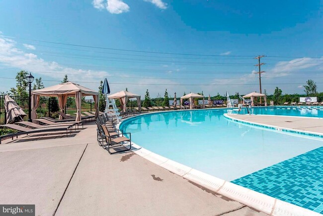 Building Photo - 42211 Yancey Terrace