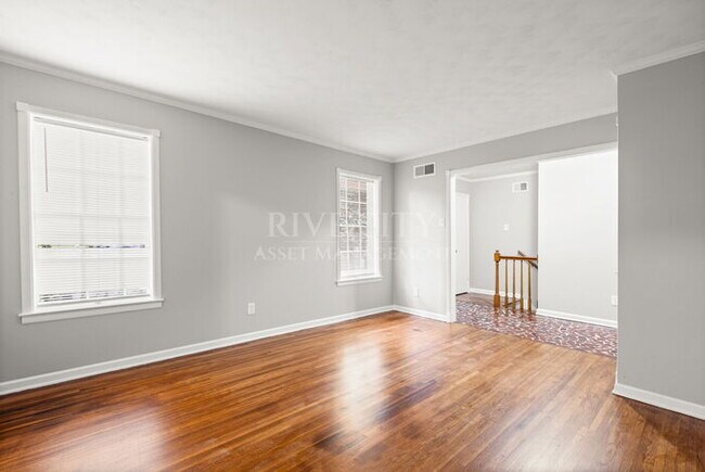 Building Photo - GORGEOUS HOME LOCATED IN RALEIGH NEAR CRAIGMONT DR!!! SECTION 8 WELCOMED!!!