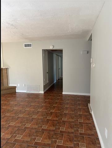 Building Photo - 1606 Dove Dr