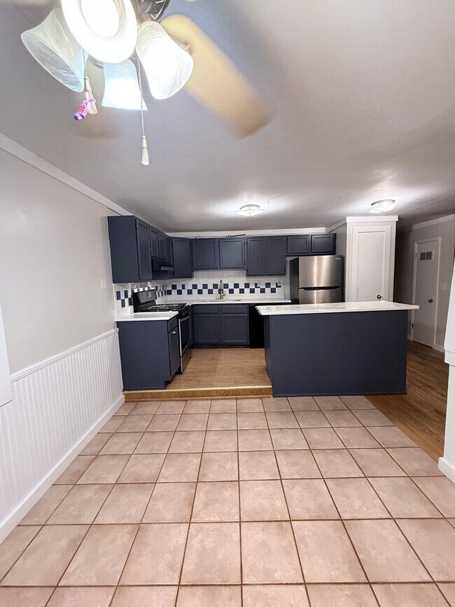 Building Photo - Three Bedroom Home in the Heart of Port Royal