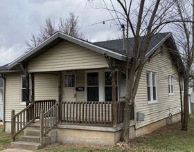 Building Photo - Nice 2 Bed/1 Bath Home, close to downtown