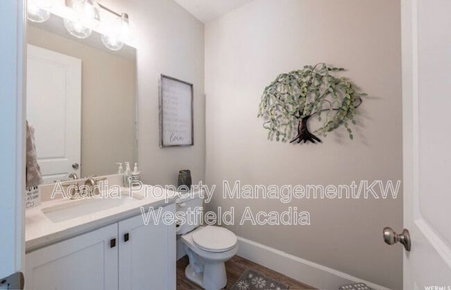 Building Photo - 3713 N 60 E