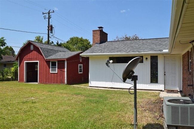Building Photo - 7015 Carvel Ln