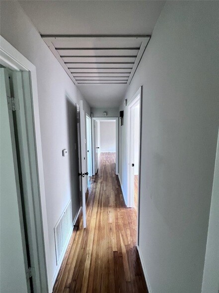 Building Photo - 5742 Flamingo Dr