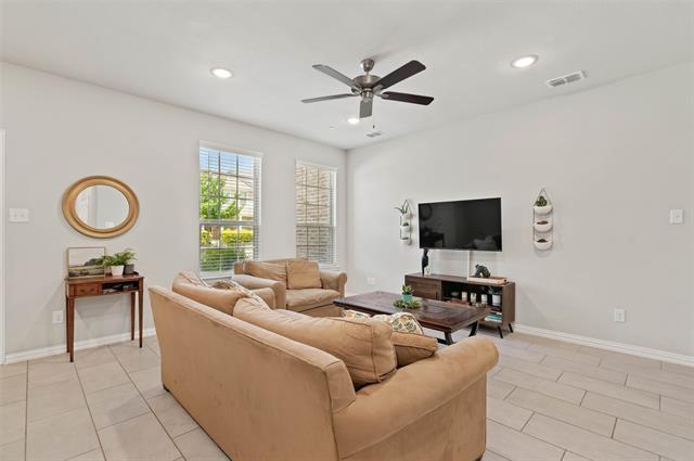 Building Photo - 3540 Cricket Dr