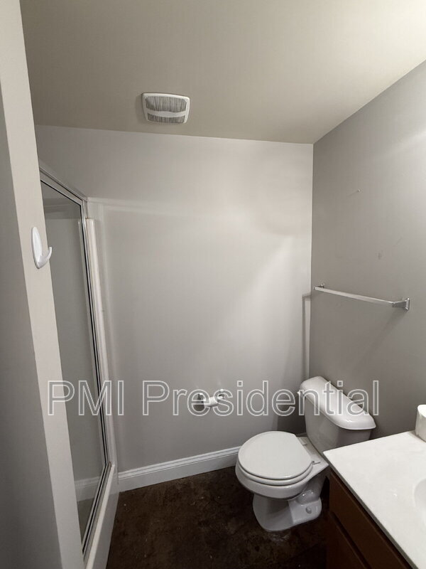 Building Photo - 1107 N 27th St