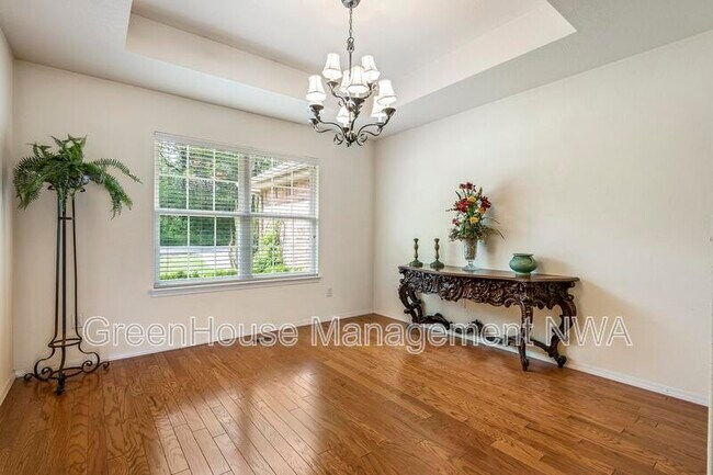 Building Photo - 28 Latshaw Dr