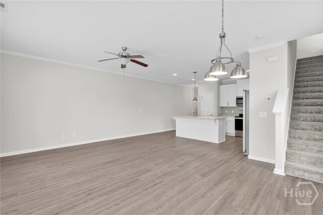 Building Photo - 235 Sonoma Dr