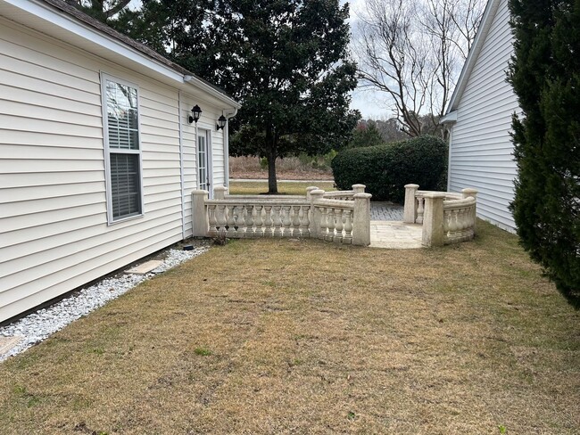 Building Photo - Wonderful One-Level Home in The Traditions