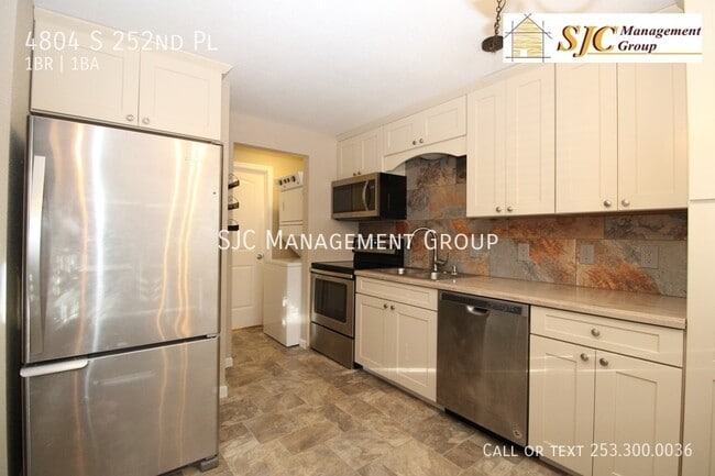 Building Photo - 4804 S 252nd Pl
