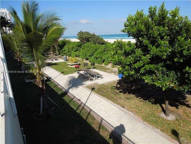 Building Photo - 5701 Collins Ave