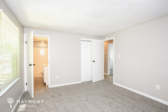 Building Photo - Lovely 3 Bedroom in Indianapolis