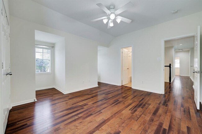 Building Photo - 5630 Ballina Canyon Ln