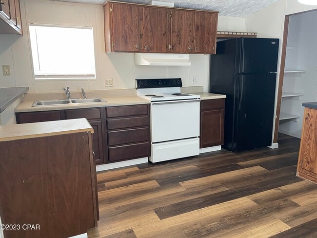 Building Photo - 1628 Buchanan St